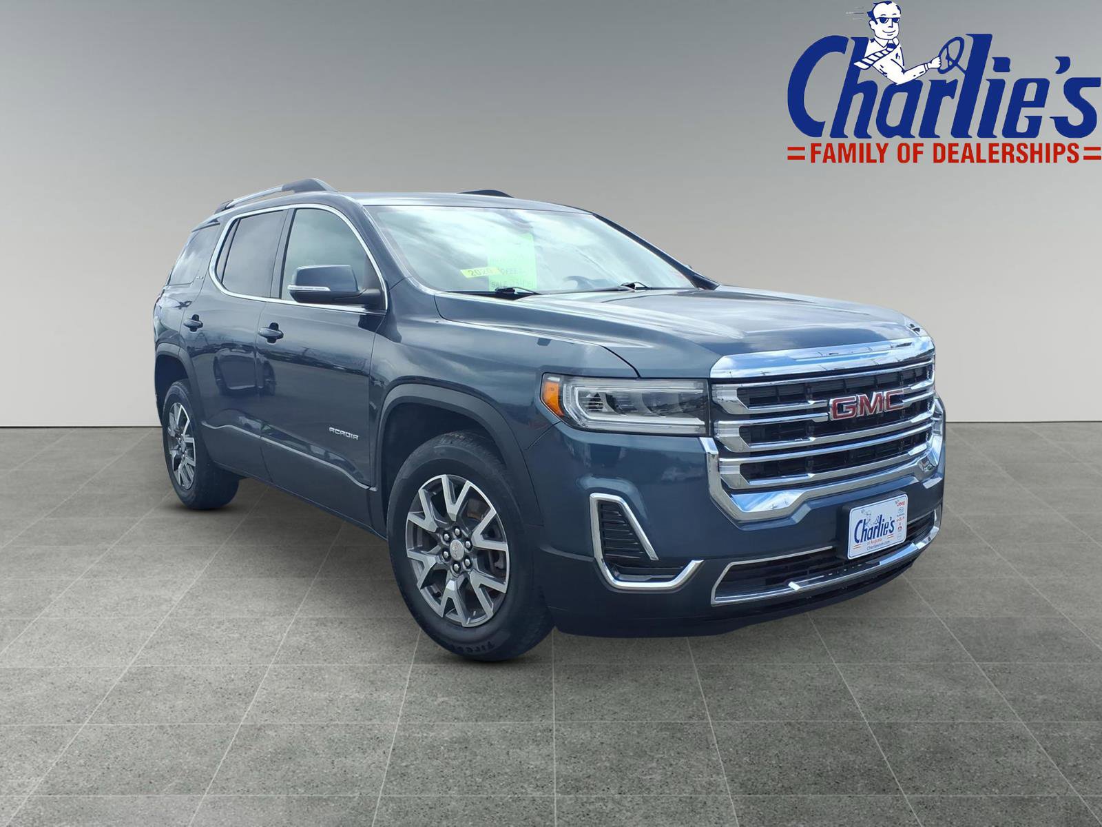 Used 2020 GMC Acadia SLE w/ Driver Convenience Package AWD/4WD image 3