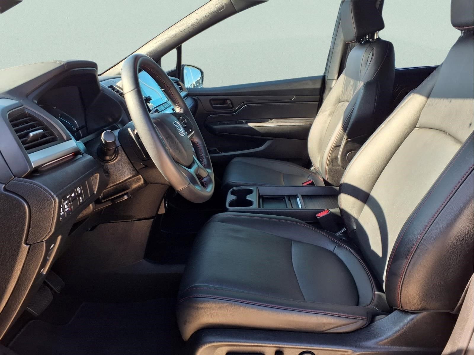 Used 2023 Honda Odyssey Sport image 10