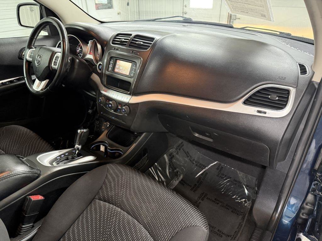 Used 2014 Dodge Journey American Value Package w/ Flexible Seating Group FWD image 32