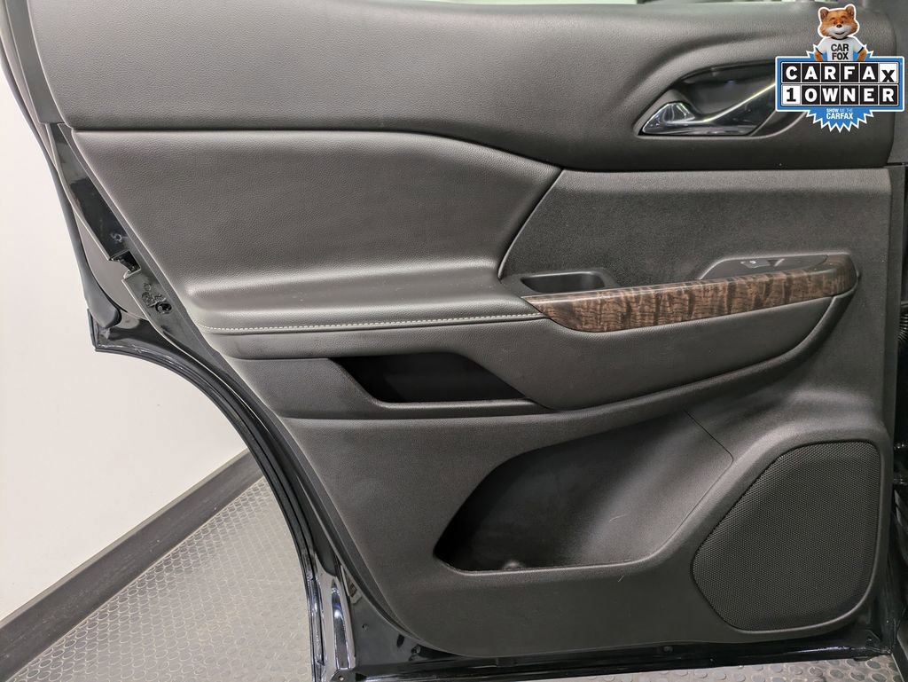 Used 2023 GMC Acadia Denali w/ Denali Ultimate Package image 22