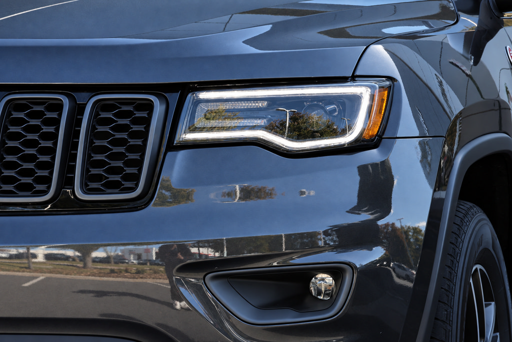 Used 2021 Jeep Grand Cherokee Trailhawk w/ Trailhawk Luxury Group AWD/4WD image 5