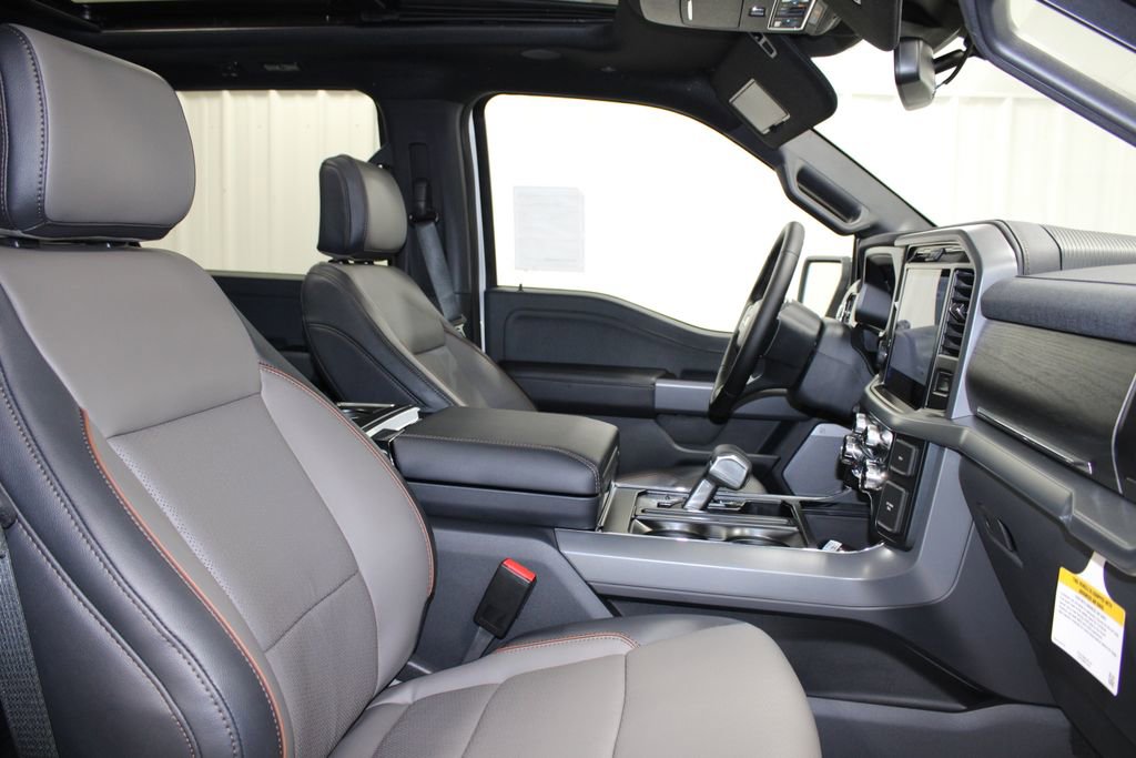 New 2025 Ford F150 Lariat w/ Equipment Group 502A High image 38