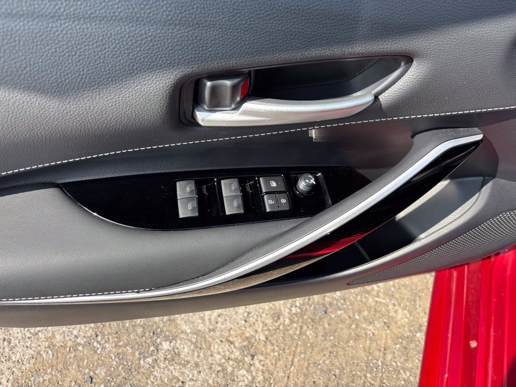 Used 2025 Toyota Corolla XSE FWD image 12