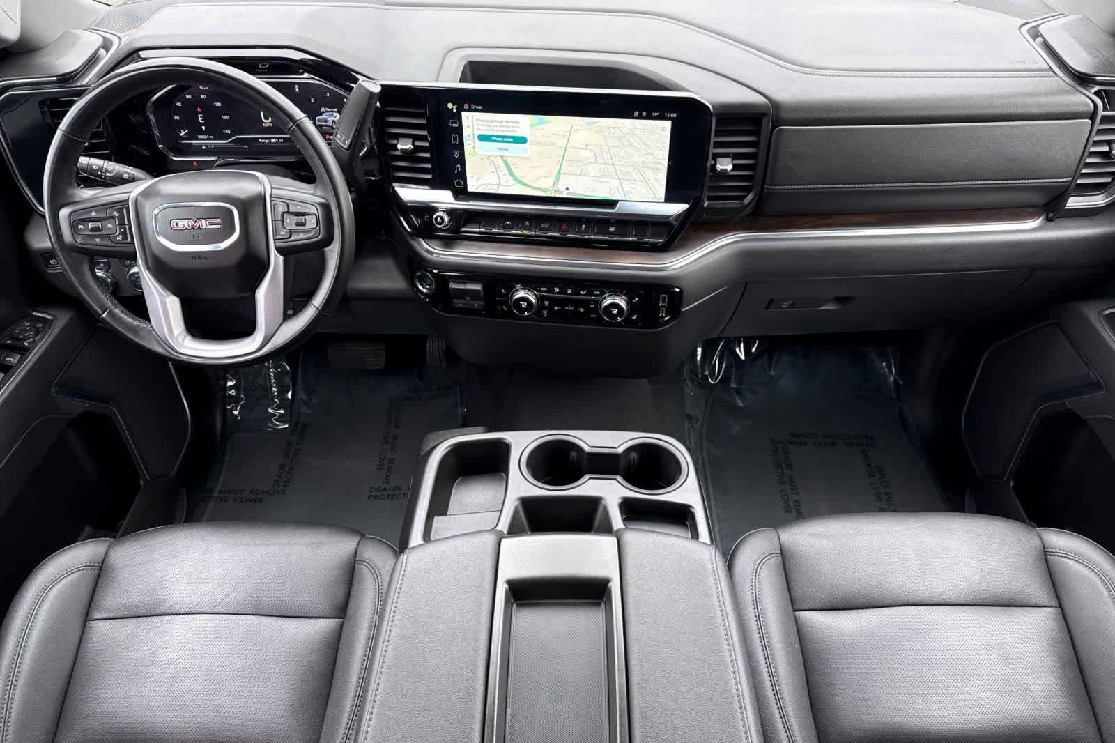 Used 2025 GMC Sierra 1500 SLT AWD/4WD image 3