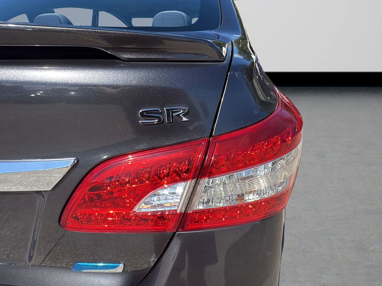 Used 2014 Nissan Sentra SR w/ SR Driver Package FWD image 24