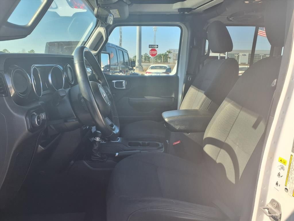 Used 2019 Jeep Wrangler Unlimited Sport image 16