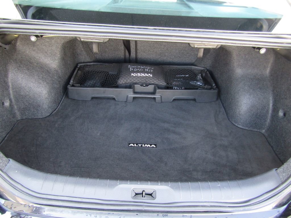 Used 2022 Nissan Altima 2.5 SR w/ Midnight Edition Package FWD image 28