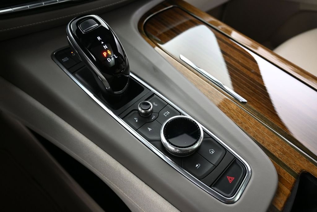 Used 2023 Cadillac Escalade ESV Premium Luxury Platinum w/ LPO, Radiant Package AWD/4WD image 23