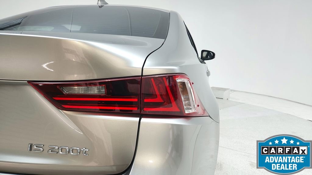 Used 2016 Lexus IS 200t w/ Premium Package image 11