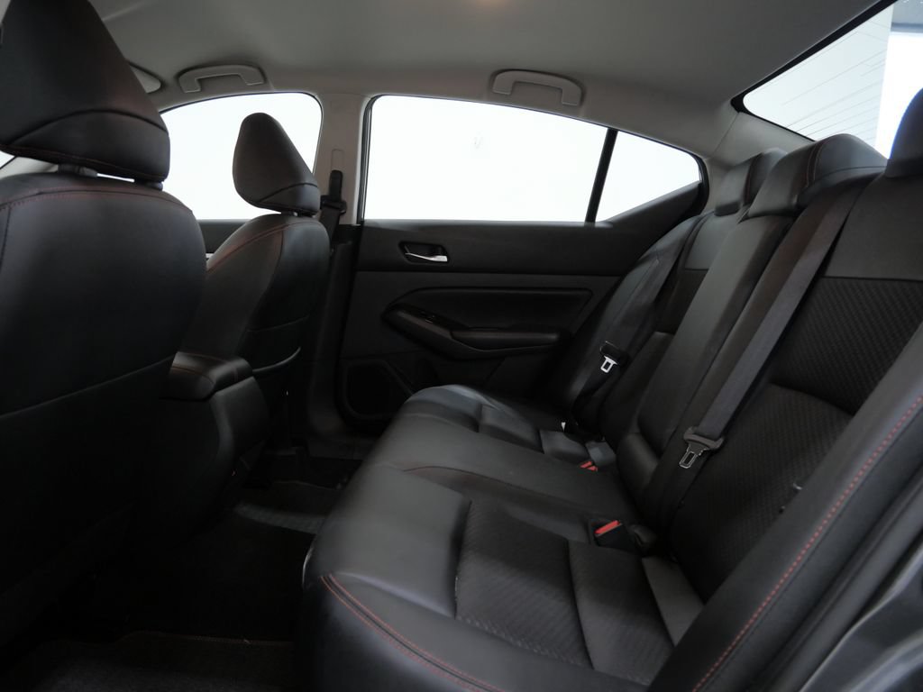 Used 2024 Nissan Altima 2.5 SR FWD image 22