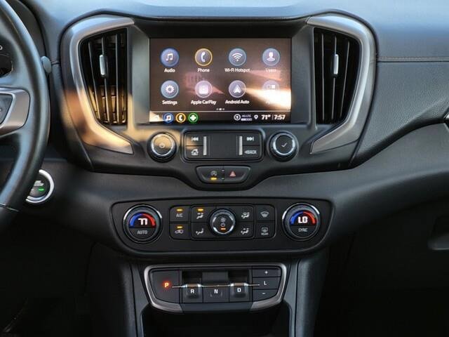 Used 2023 GMC Terrain AT4 image 27