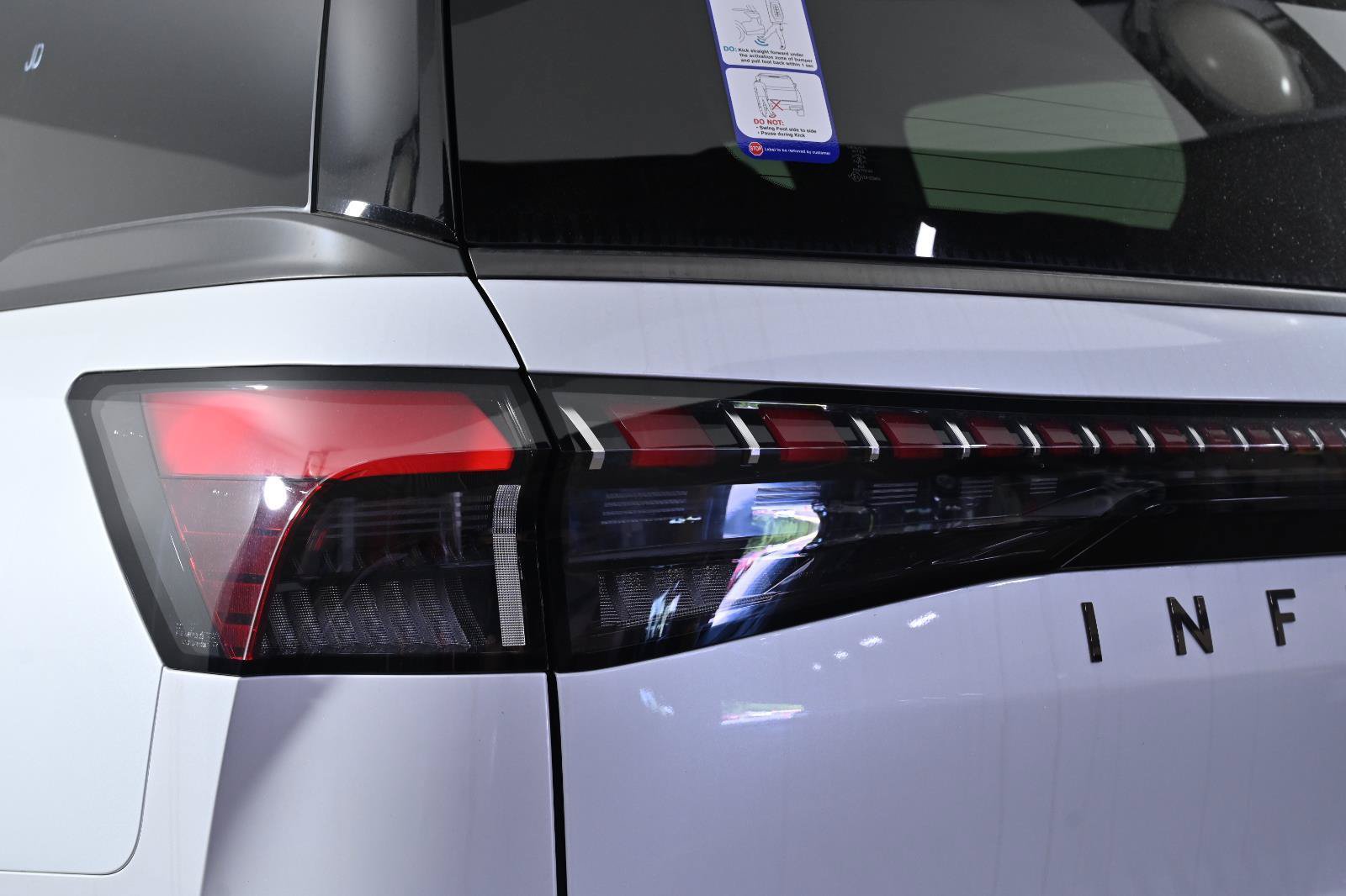 New 2026 INFINITI QX80 4WD image 7