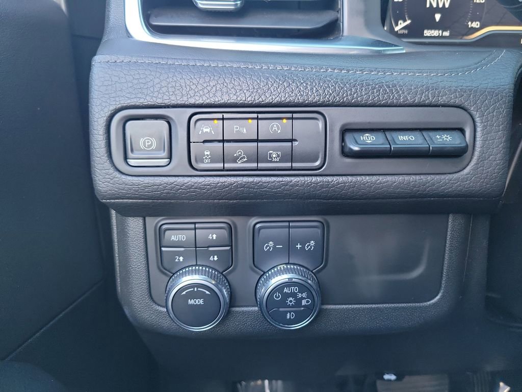 Used 2023 GMC Yukon Denali image 12