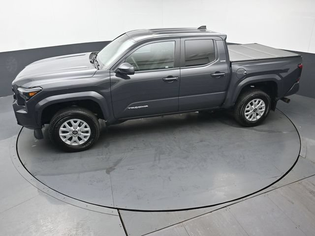 Certified 2024 Toyota Tacoma SR5 AWD/4WD image 39