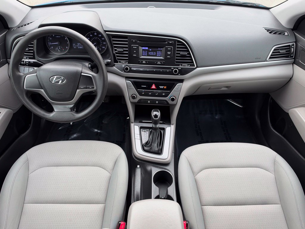 Used 2017 Hyundai Elantra SE FWD image 21