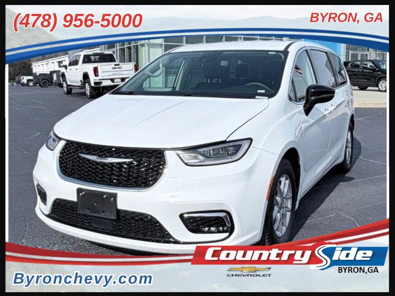 Used 2024 Chrysler Pacifica Touring-L image 1