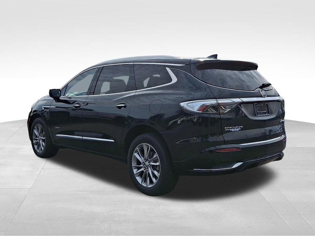 Used 2024 Buick Enclave Avenir w/ Avenir Technology Package image 4