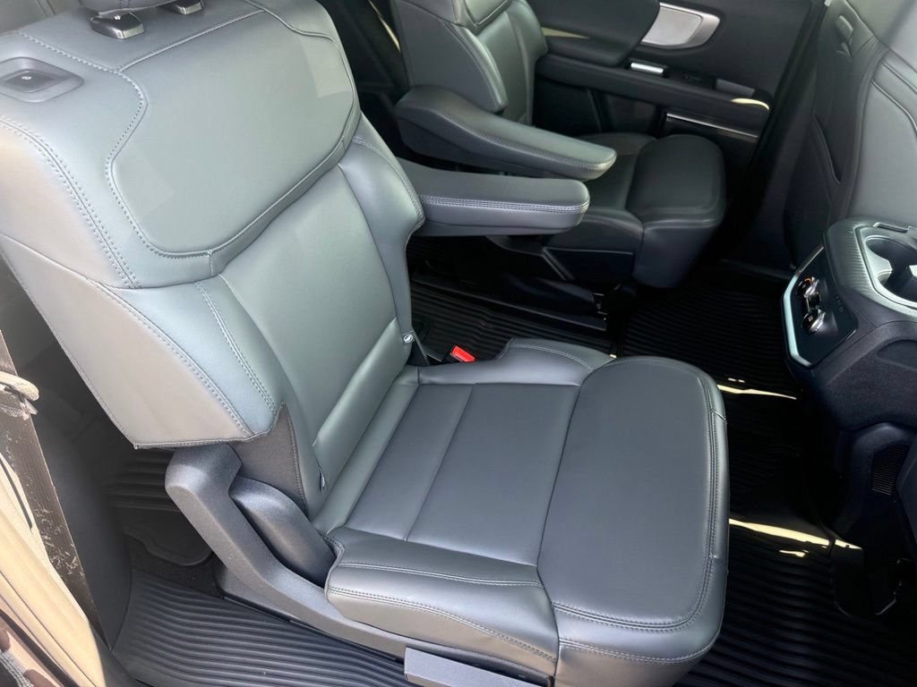 New 2026 Ford Expedition Max Active AWD/4WD image 60