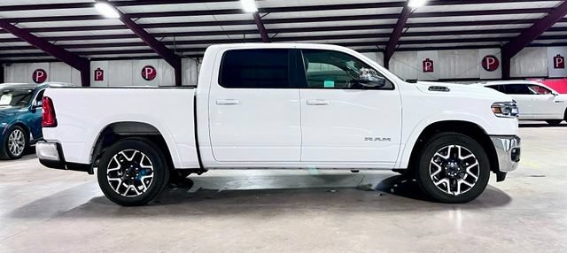 Used 2026 RAM 1500 Laramie AWD/4WD image 2
