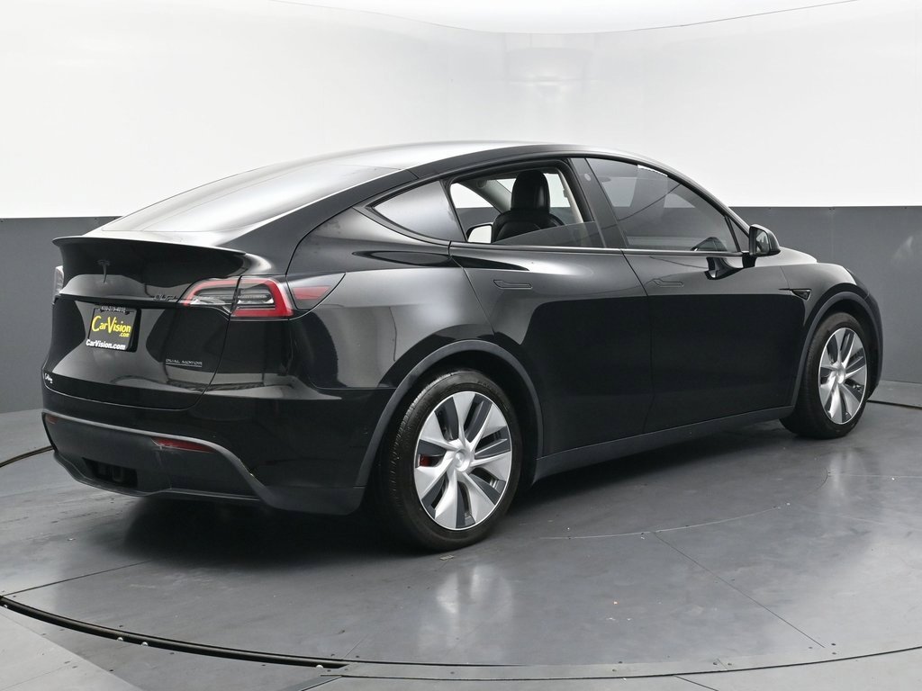 Used 2022 Tesla Model Y Performance image 4