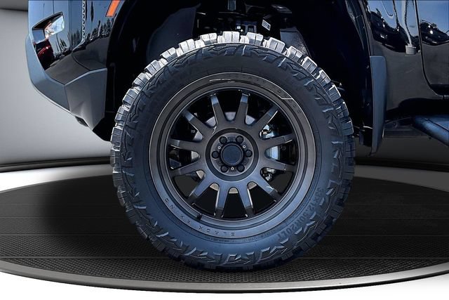 Certified 2022 Nissan Frontier SV RWD image 33