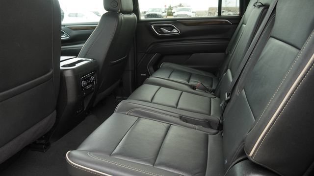 Used 2024 Chevrolet Suburban Premier AWD/4WD image 13