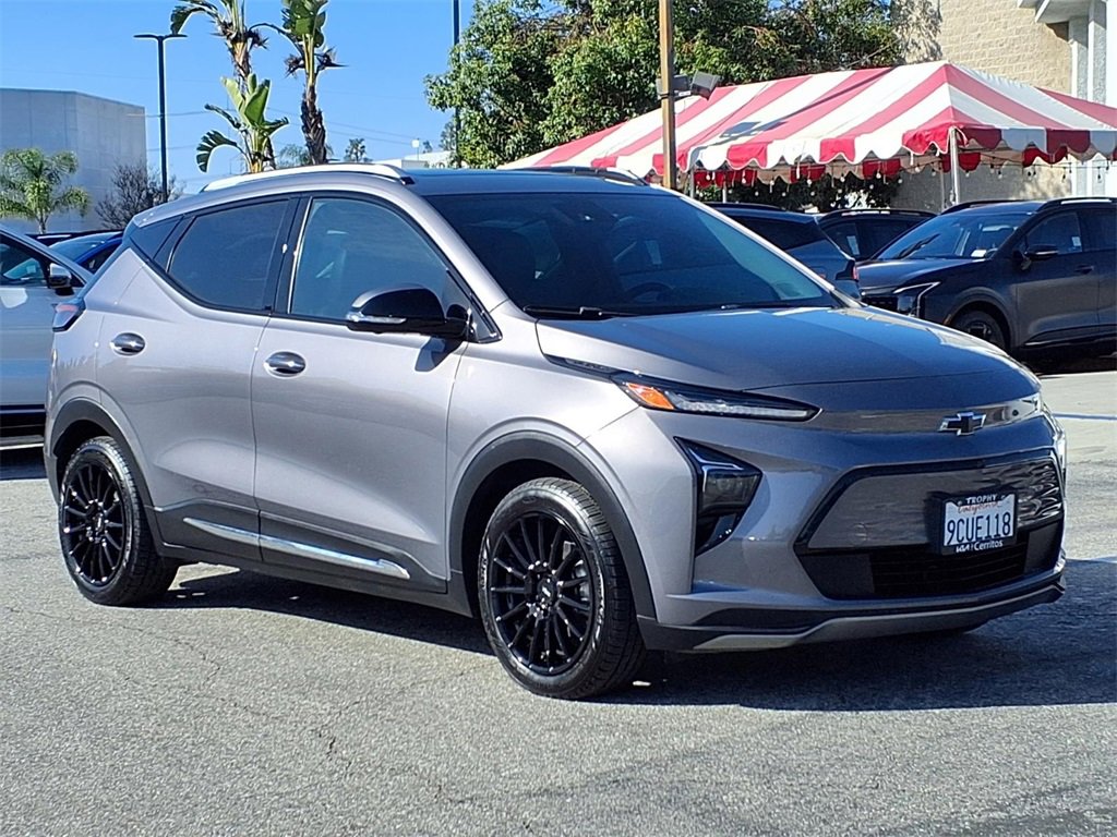 Used 2022 Chevrolet Bolt EUV Premier w/ Sun & Sound Package image 7