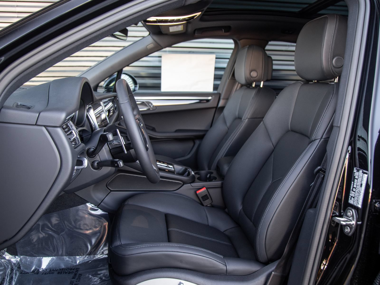 New 2026 Porsche Macan S AWD/4WD image 5
