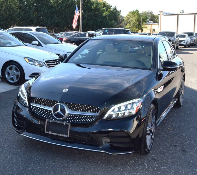 Used 2020 Mercedes-Benz C 300 4MATIC Sedan image 4