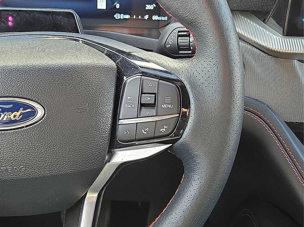 Used 2025 Ford Explorer ST-Line w/ ST-Line Street Pack image 22