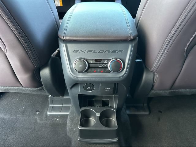 New 2026 Ford Explorer Platinum image 17