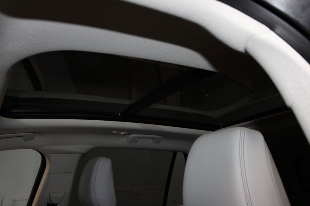 Used 2026 Lincoln Aviator AWD image 21