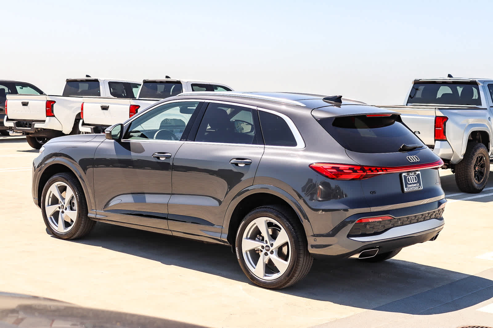 Used 2025 Audi Q5 Premium w/ Premium Plus AWD/4WD image 6