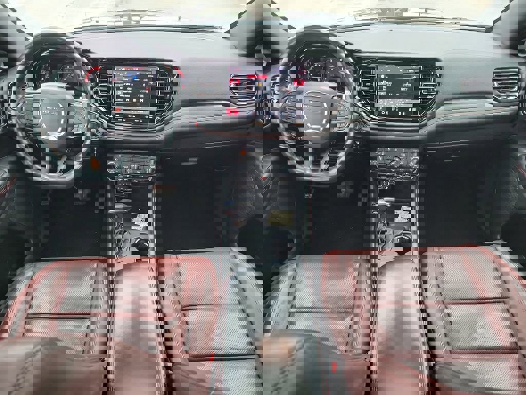 Used 2023 Dodge Durango GT image 14