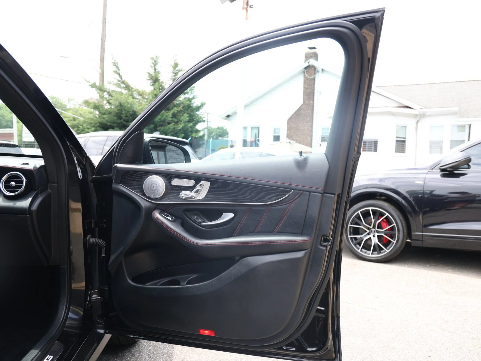 Used 2019 Mercedes-Benz GLC 43 AMG 4MATIC image 26