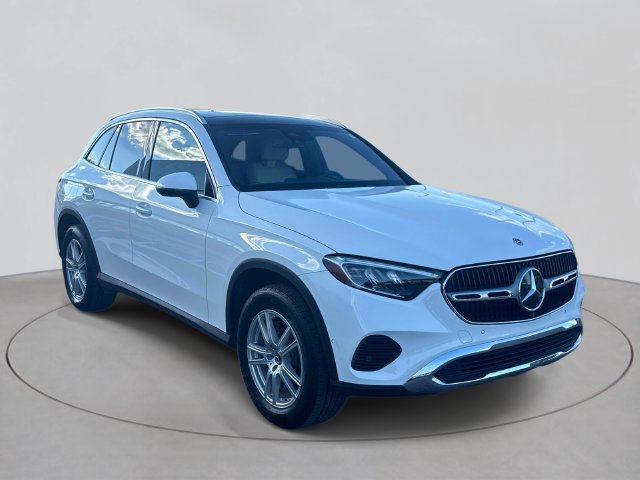 Used 2023 Mercedes-Benz GLC 300 4MATIC image 35