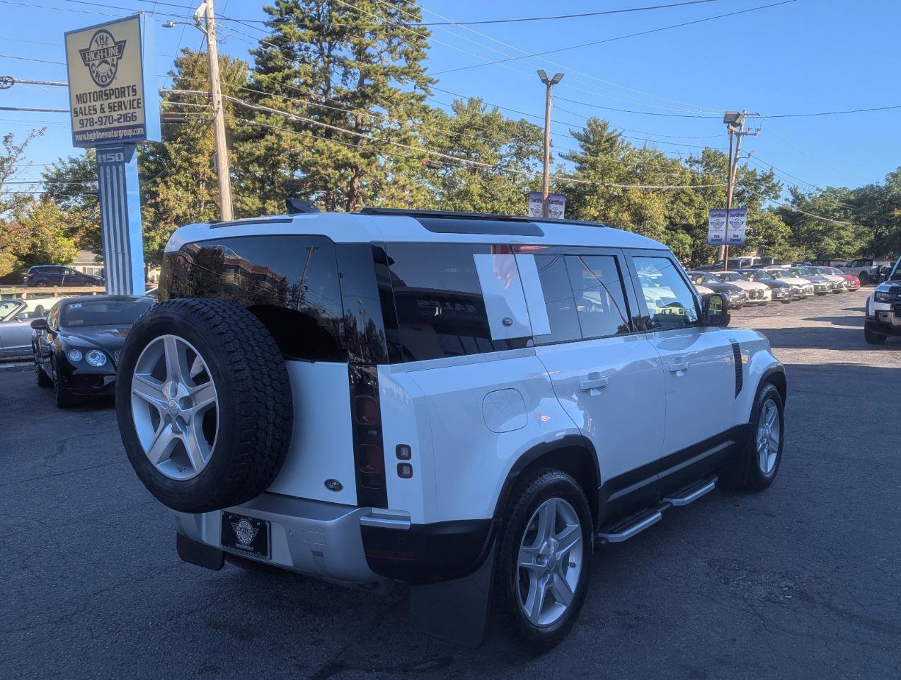 Used 2020 Land Rover Defender 110 HSE AWD/4WD image 7