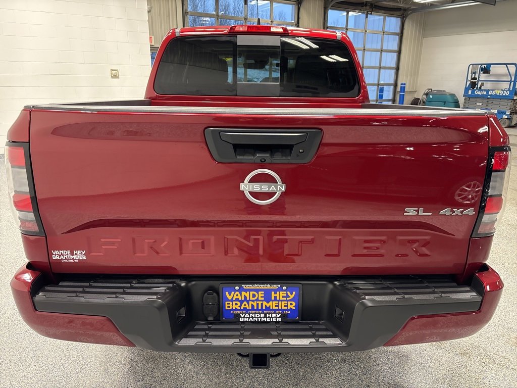 Used 2024 Nissan Frontier SL image 6