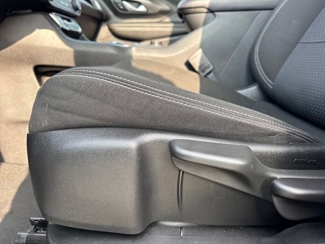 Used 2024 GMC Terrain SLE image 13