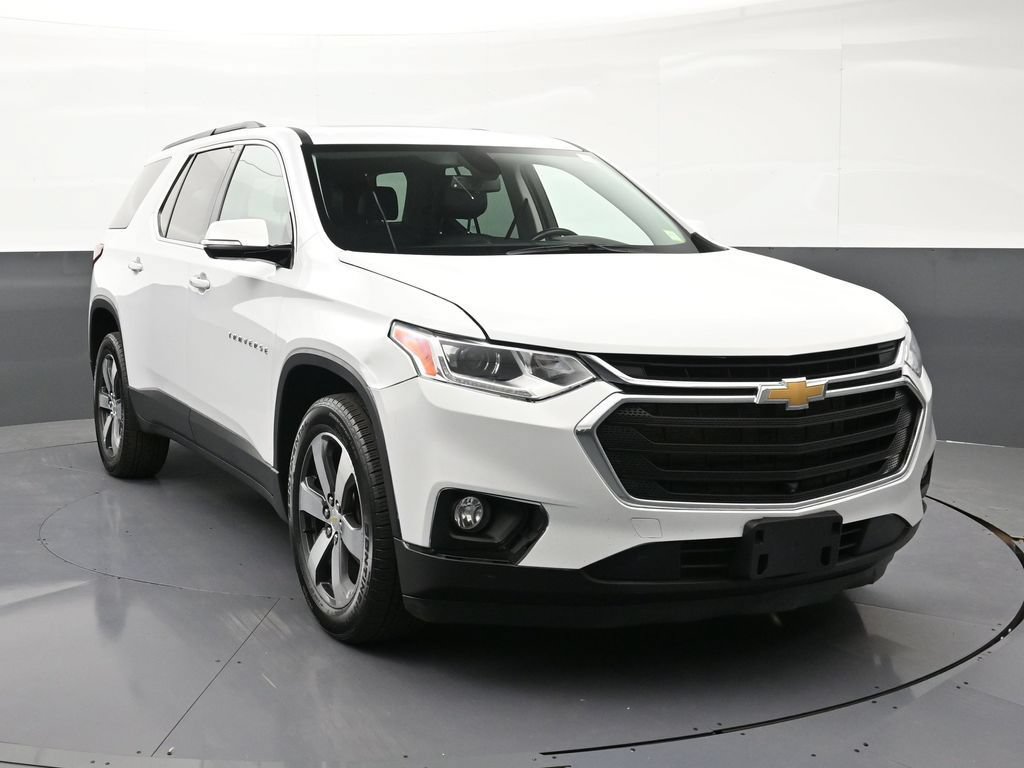 Certified 2020 Chevrolet Traverse LT w/ LT Premium Package AWD/4WD image 7