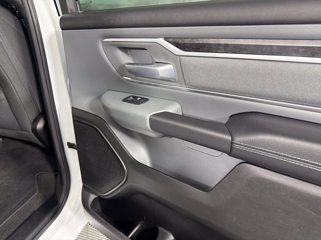 Used 2022 RAM 1500 Big Horn AWD/4WD image 14