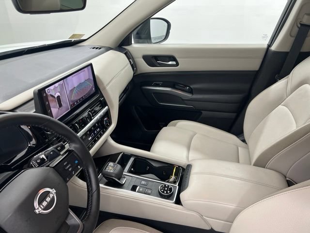Used 2026 Nissan Pathfinder SL AWD/4WD image 22