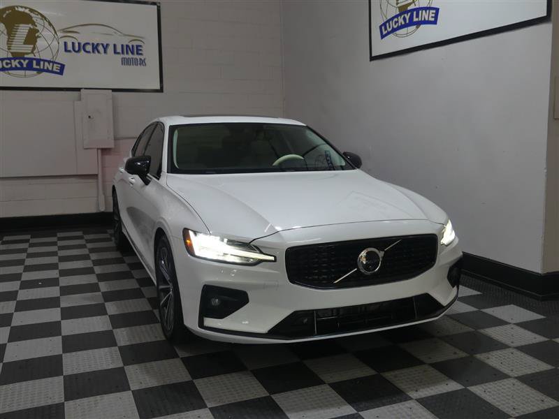 Used 2022 Volvo S60 B5 Inscription FWD image 5