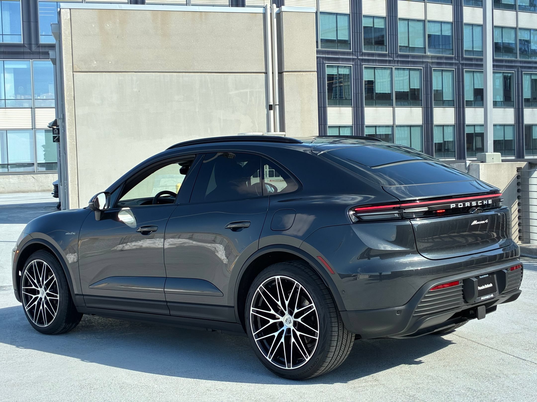 New 2026 Porsche Macan 4 Electric AWD/4WD image 3
