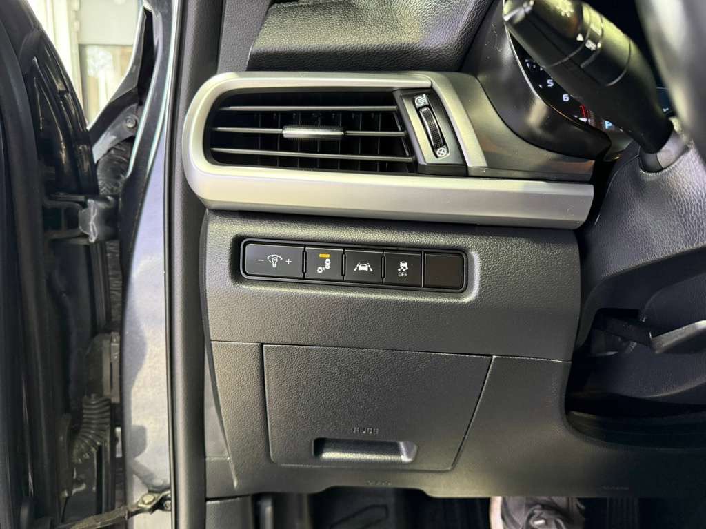 Used 2020 Kia Telluride LX AWD/4WD image 21