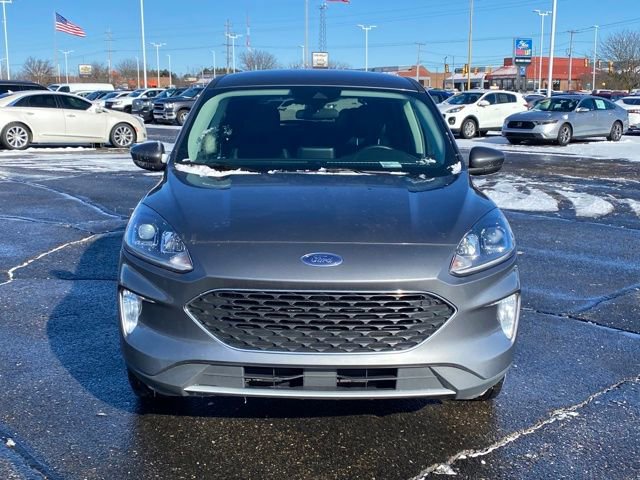 Used 2022 Ford Escape SEL image 2