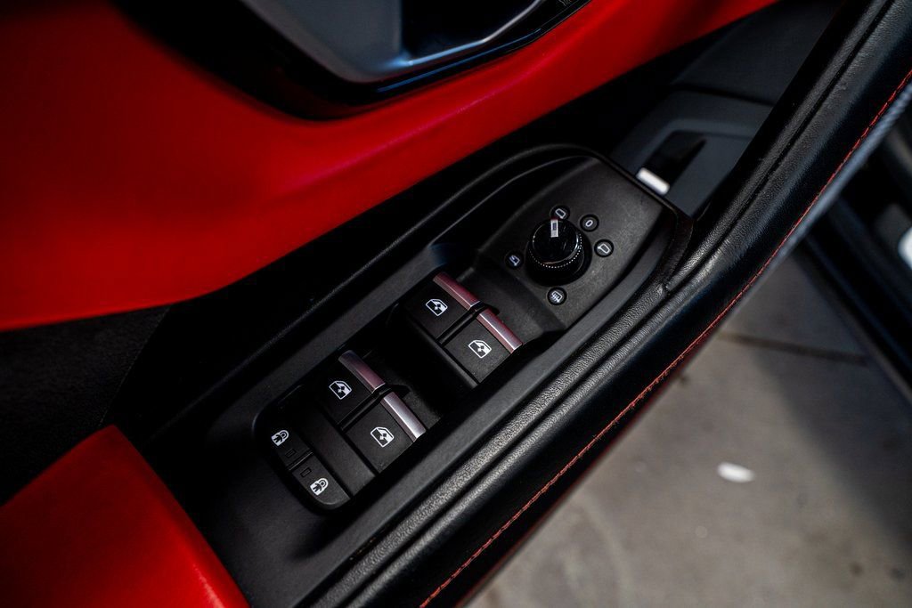 Used 2021 Lamborghini Urus image 36