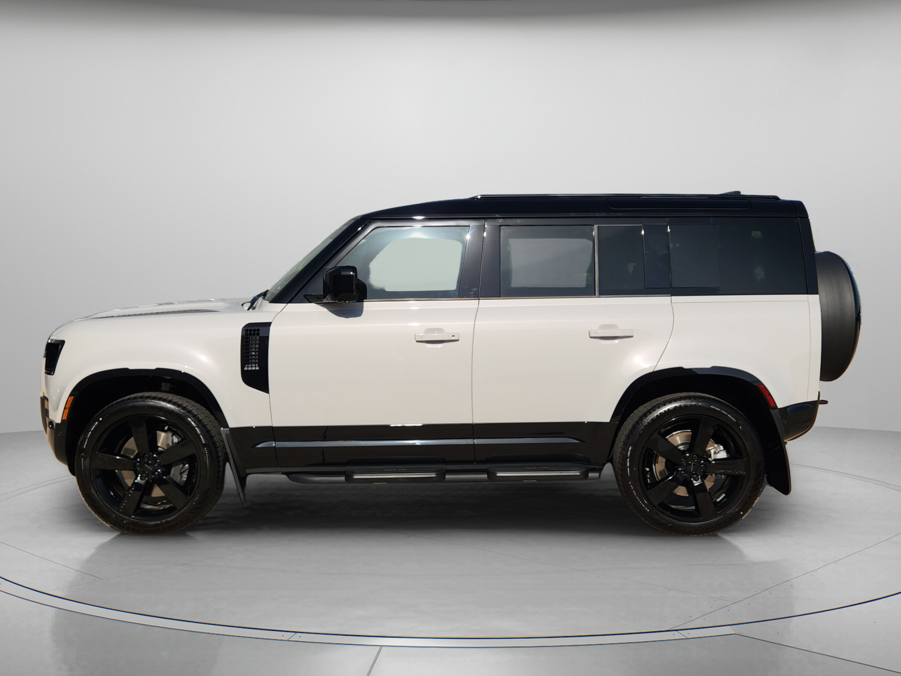 New 2026 Land Rover Defender 110 X-Dynamic SE AWD/4WD video 2