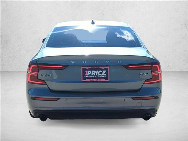 Used 2020 Volvo S60 T6 Momentum image 7