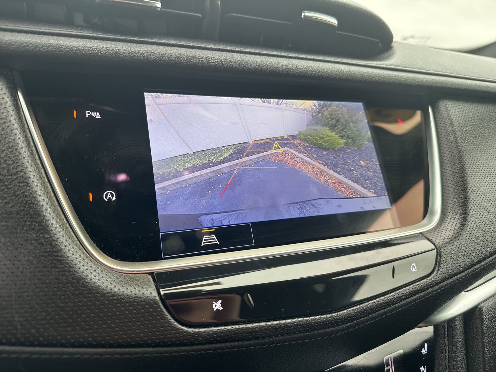 Used 2025 Cadillac XT5 Premium Luxury image 37